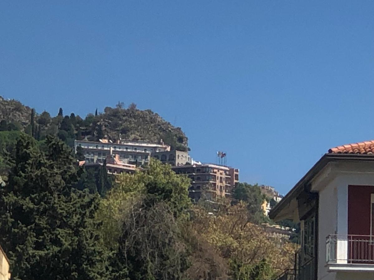 Hotel La Ginestra Giardini-Naxos Exterior foto