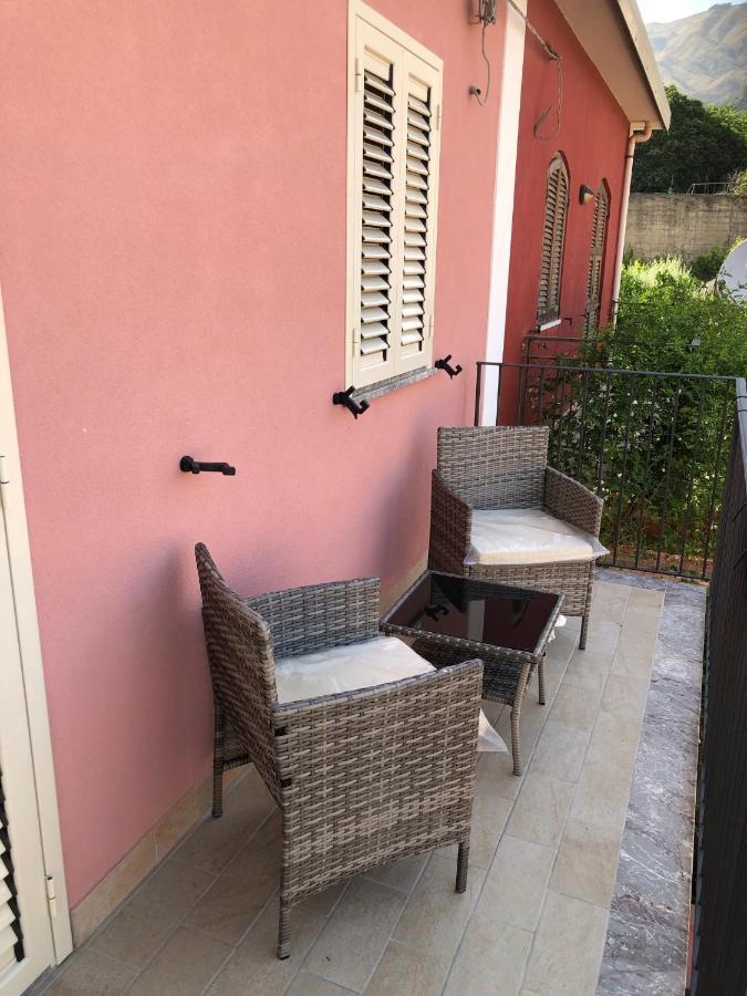 Hotel La Ginestra Giardini-Naxos Exterior foto